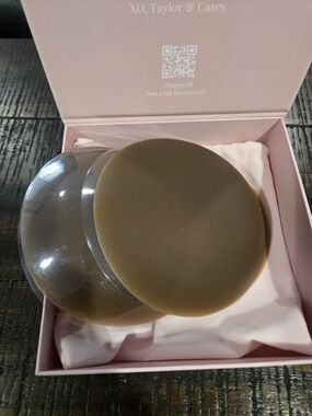 CAKES Body Reusable Silicone Nipple Covers Cocoa - Brand NEW Never Used